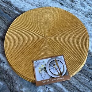 NWT Set of 6 placemats